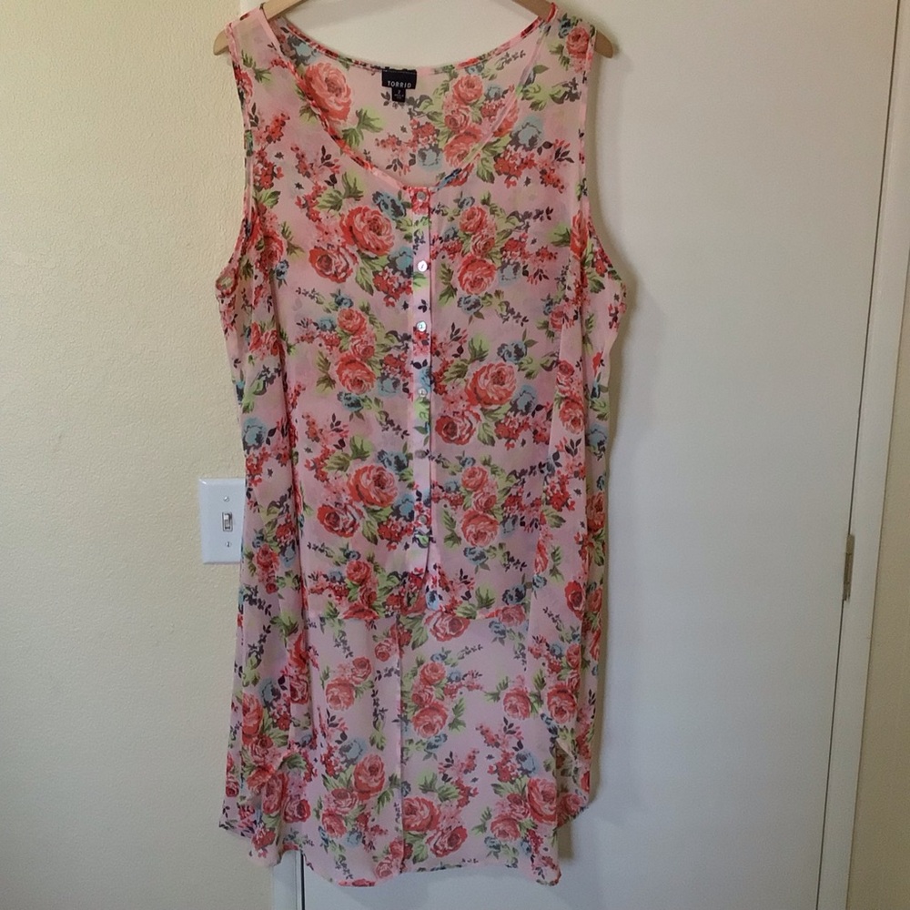 Torrid Long Tail Blouse Sheer Chiffon Pink Floral Romantic Boho Dainty Top 2X